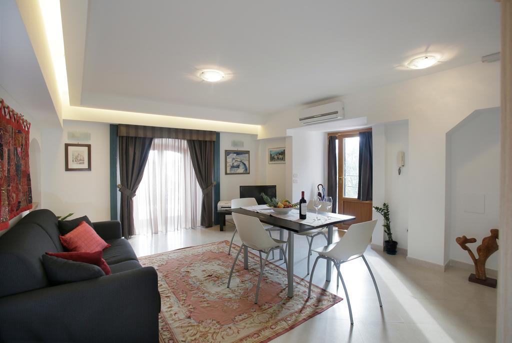 Apartamento Casa Costa Taormina Habitación foto